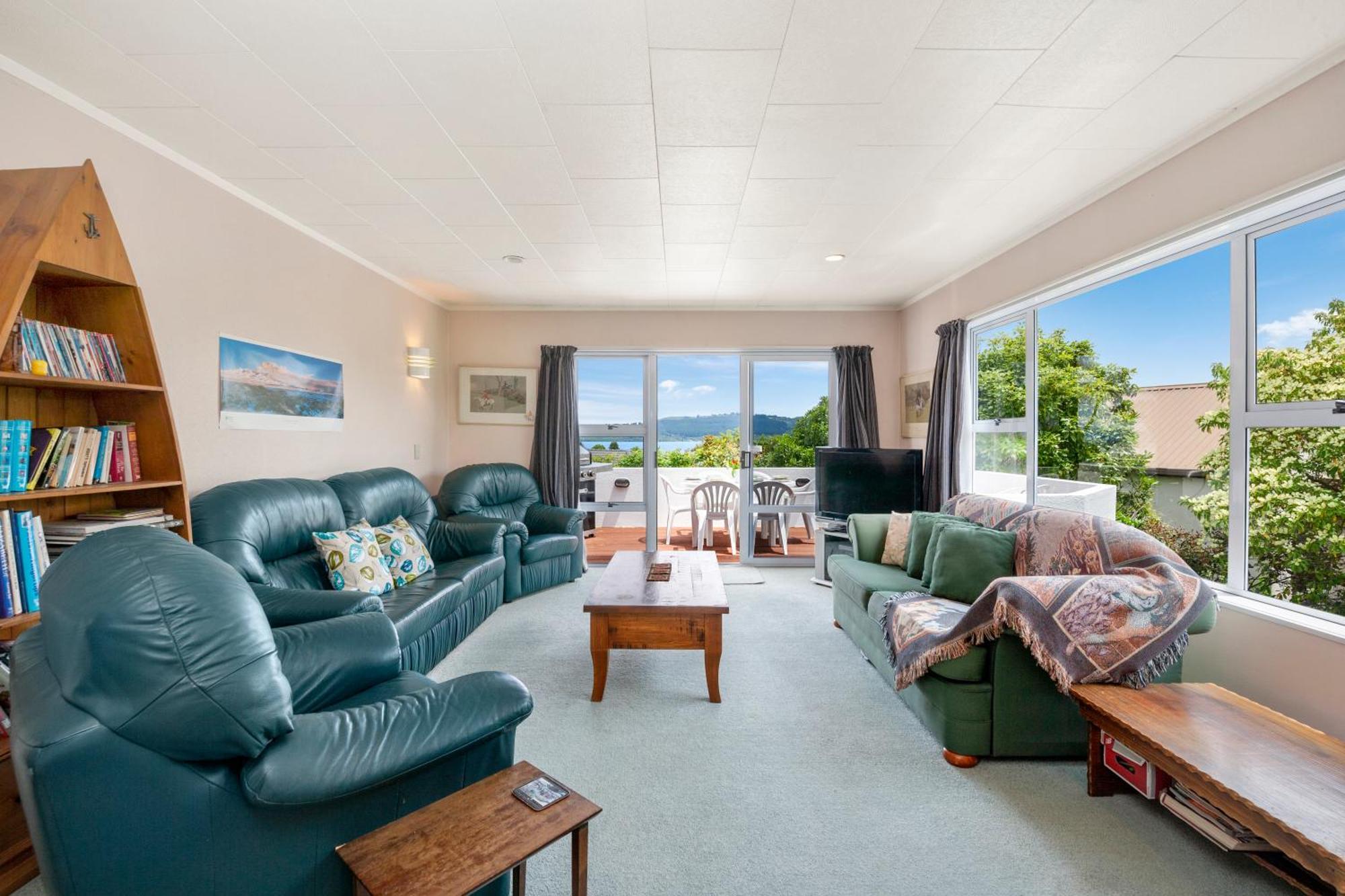 The White House - Taupo Holiday Home Eksteriør billede